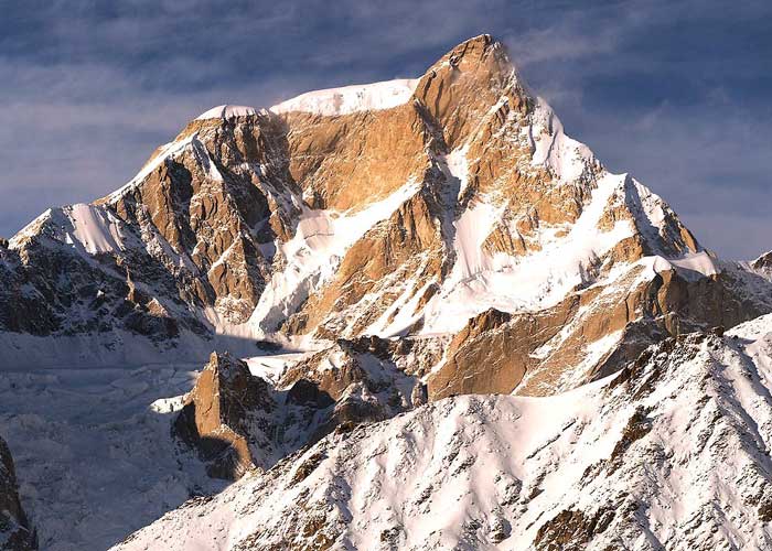 Чумик Кангри, 6754 м (фото: Alpine Mountain Guides Pakistan)