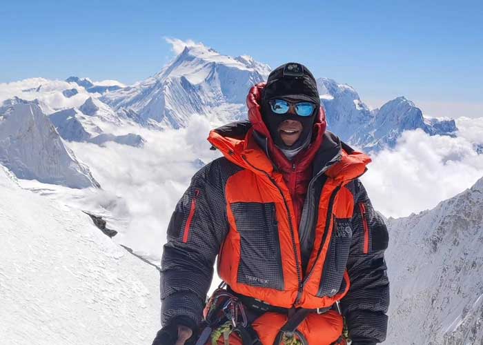 Сиддхи Таманг на перевале Химлунг в прошлом году (фото: Himalayan Guides Непал