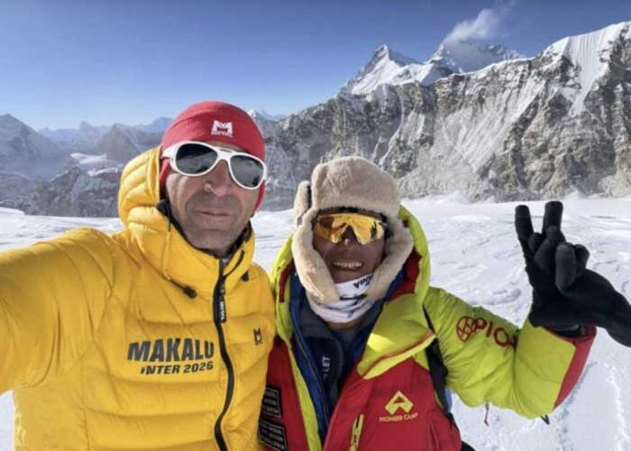 Абофазл Гозали и Сану Шерпа на Макалу (фото: The Tourism Times/Makalu Adventure)